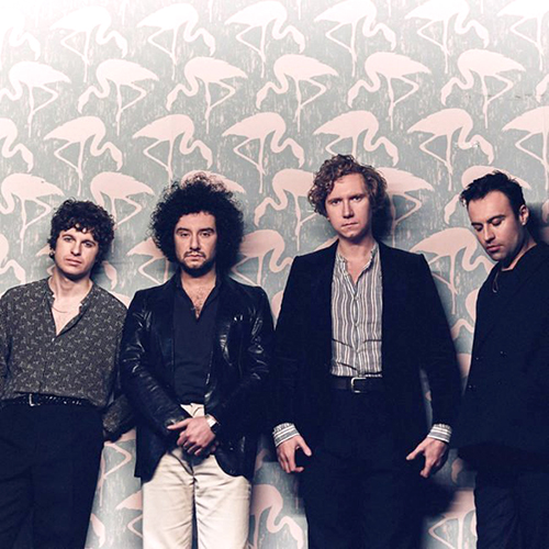 Seaside (Acoustic) - id|artist|title|duration ### 2240|The Kooks|Seaside (Acoustic)|97767 - The Kooks